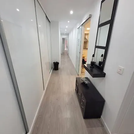 Precioso Reformado Con Terraza, 4 Habs * 瓦伦西亚
